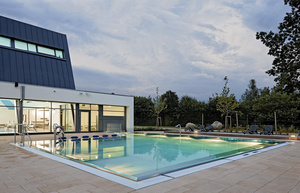 Vier-Jahreszeiten Becken Vier-Jahreszeiten Becken